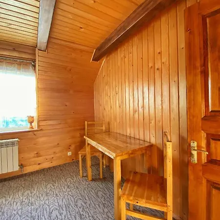 Faina House Konukevi